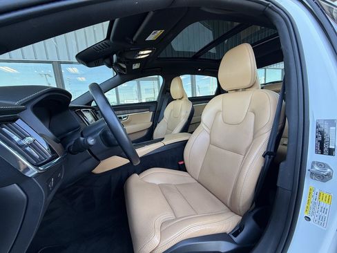 Used 2022 Volvo S90 B6 Inscription w/ Advanced Package AWD/4WD image 15
