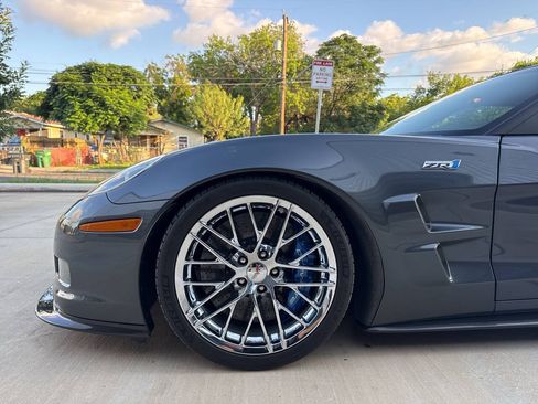 Used 2009 Chevrolet Corvette ZR1 w/ Preferred Equipment Group RWD image 39
