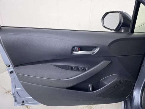 Used 2020 Toyota Corolla LE image 10