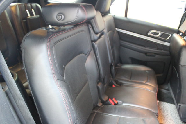 Used 2017 Ford Explorer Sport AWD/4WD image 9