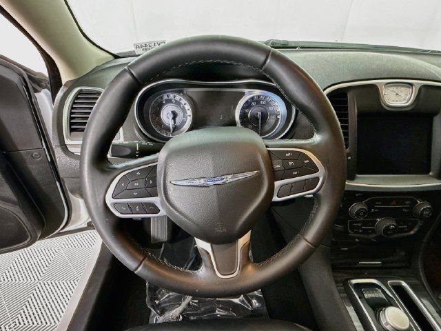 Used 2022 Chrysler 300 Touring L w/ Popular Equipment Group RWD image 12