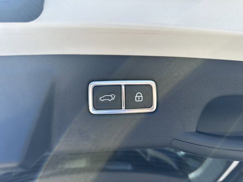 Used 2023 Kia Sorento EX w/ Panoramic Sunroof Package image 39