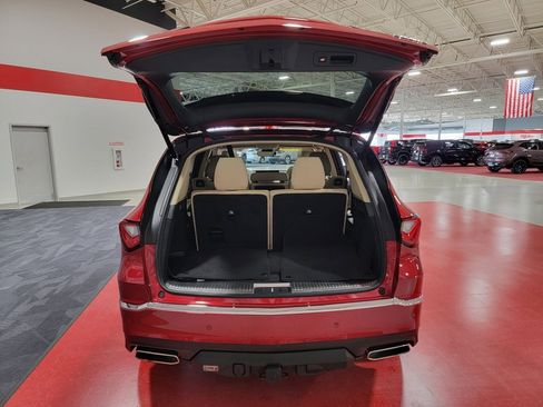 Used 2023 Acura MDX SH-AWD w/ Advance Package image 6