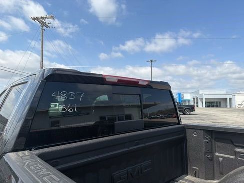 New 2026 GMC Sierra 1500 SLT w/ SLT Premium Plus Package image 11