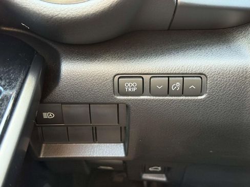 Used 2022 Lexus IS 300 AWD image 22