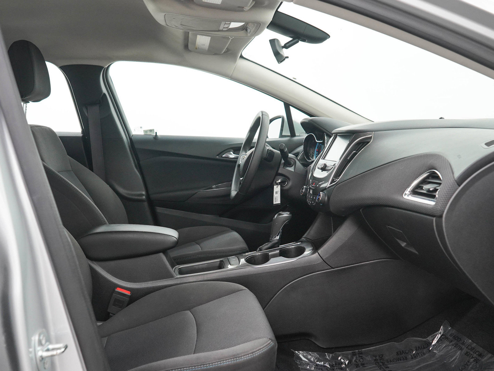 Used 2016 Chevrolet Cruze LT FWD image 11