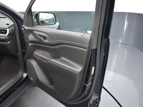 Used 2020 GMC Acadia Denali image 7