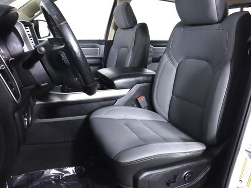 Used 2019 RAM 1500 Big Horn AWD/4WD image 33