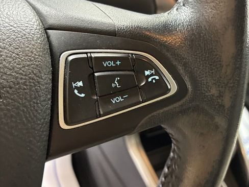Used 2019 Ford EcoSport SE FWD image 13