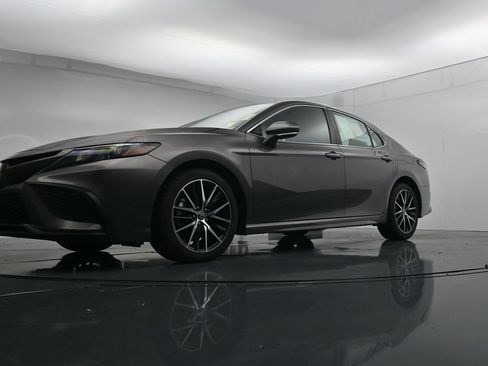 Used 2024 Toyota Camry SE FWD image 34