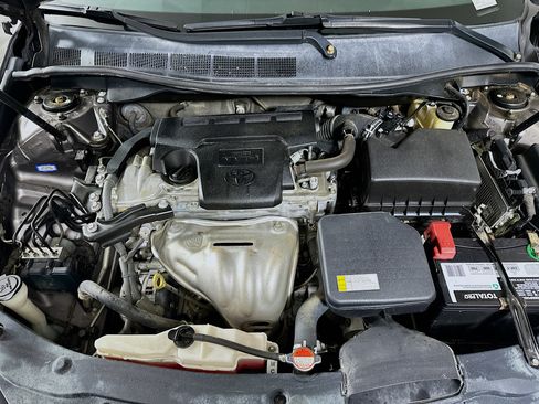 Used 2016 Toyota Camry LE FWD image 30