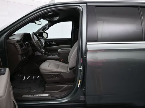 Used 2024 Chevrolet Tahoe LT RWD image 21
