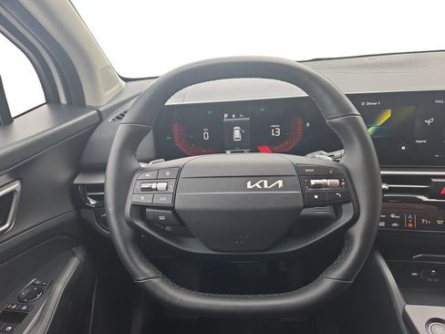 Used 2026 Kia Sportage LX FWD image 12
