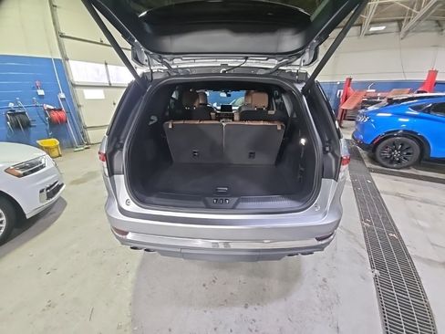 Used 2023 Lincoln Aviator Reserve w/ Equipment Group 201A image 16