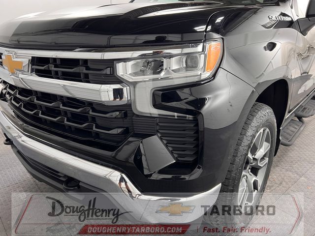 Used 2023 Chevrolet Silverado 1500 LT AWD/4WD image 10