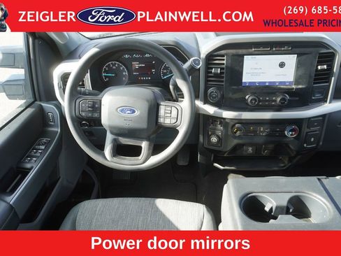 Used 2022 Ford F150 XLT w/ Trailer Tow Package image 12