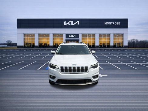 Used 2019 Jeep Cherokee Limited AWD/4WD image 2