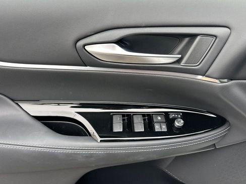 New 2026 Toyota Mirai RWD image 10