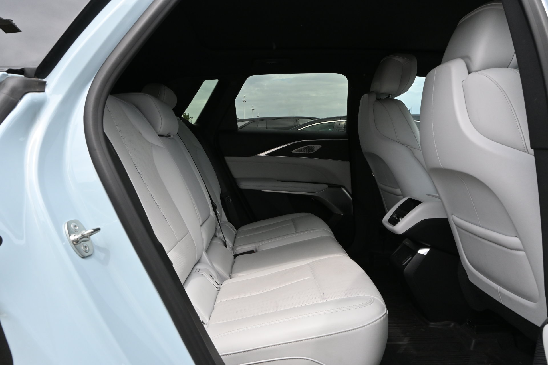 Certified 2024 Cadillac Lyriq Sport RWD image 22