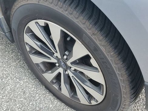 Used 2017 Subaru Outback 2.5i Limited AWD/4WD image 7