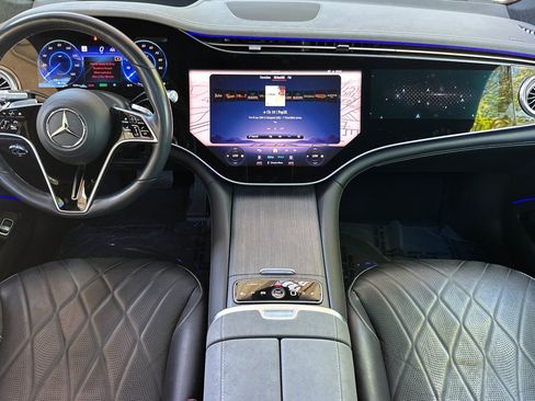 Certified 2023 Mercedes-Benz EQS 580 4MATIC Sedan image 15