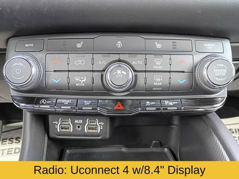 Used 2023 Dodge Durango GT AWD/4WD image 19
