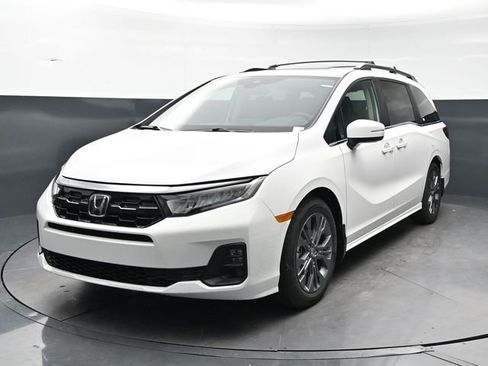 New 2026 Honda Odyssey Touring image 1