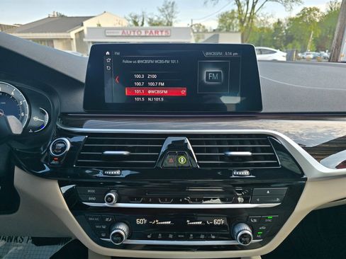 Used 2019 BMW 530i xDrive w/ Convenience Package AWD/4WD image 7