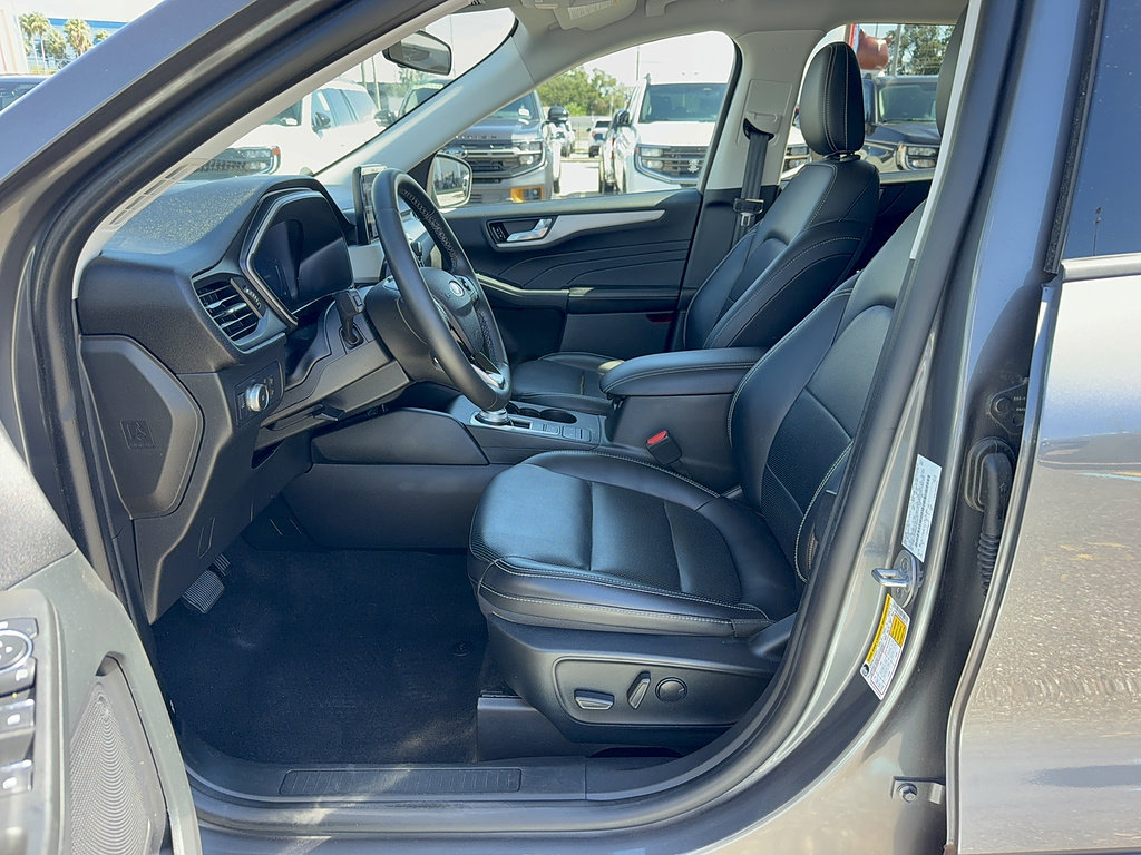 Used 2021 Ford Escape SEL w/ Technology Package FWD image 11
