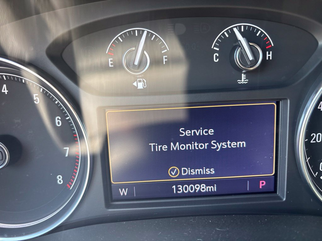 Used 2020 Buick Enclave Essence FWD image 4