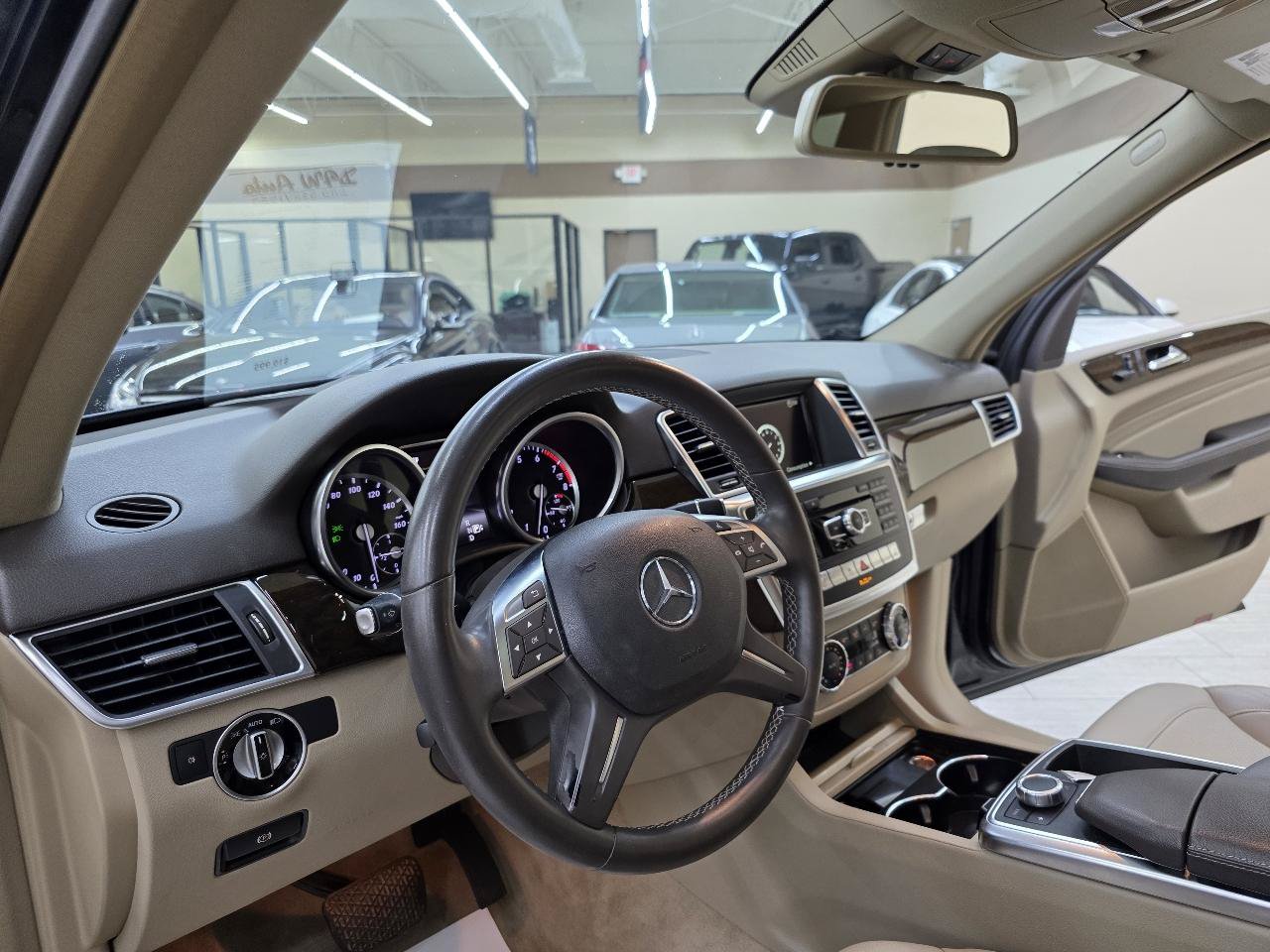 Used 2015 Mercedes-Benz ML 350 2WD w/ Premium 1 Package image 20