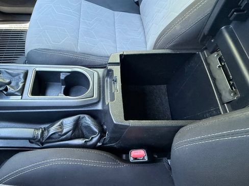 Used 2020 Toyota Tacoma TRD Sport AWD/4WD image 25