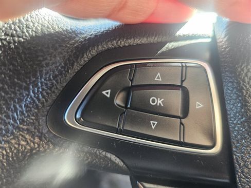 Used 2017 Ford Focus SE image 14