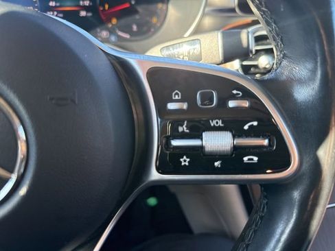 Used 2022 Mercedes-Benz GLC 300 4MATIC image 15