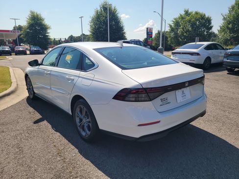 Certified 2024 Honda Accord EX image 5