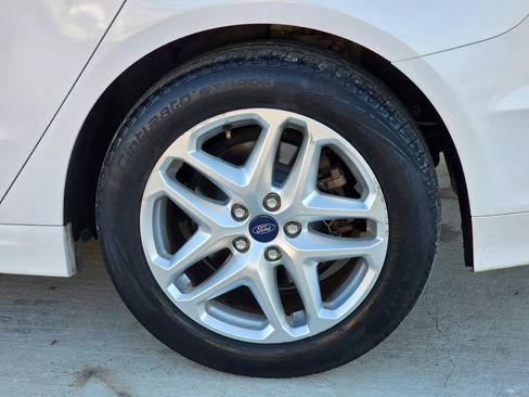 Used 2013 Ford Fusion SE image 28