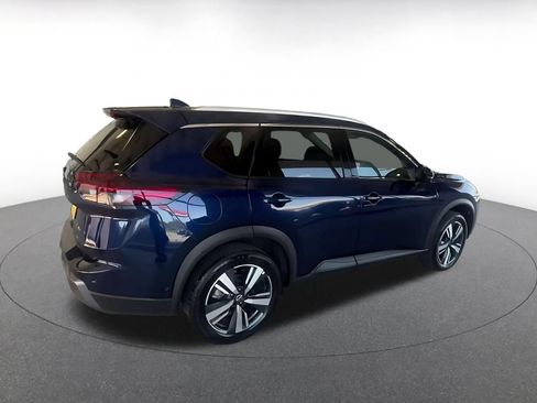 Used 2026 Nissan Rogue SL AWD/4WD image 11