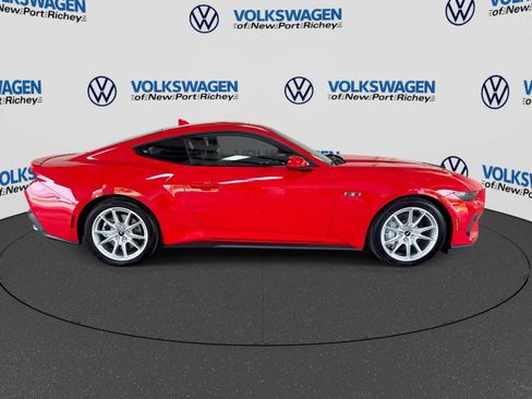 Used 2025 Ford Mustang GT Premium RWD image 15