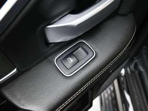 Used 2024 RAM 2500 Big Horn w/ Night Edition AWD/4WD image 13
