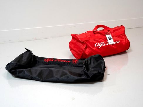 Used 2018 Alfa Romeo 4C Spider image 73