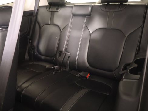 Used 2024 Honda Pilot Touring image 14