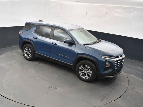 Used 2025 Chevrolet Equinox LT image 37