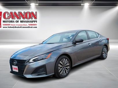Used 2024 Nissan Altima 2.5 SV