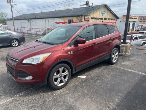 Used 2014 Ford Escape SE image 1