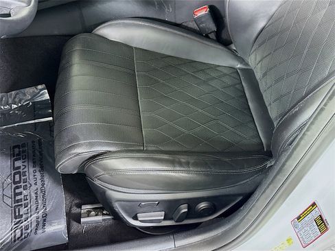 Used 2019 Genesis G70 2.0T Advanced w/ Dynamic Package image 25