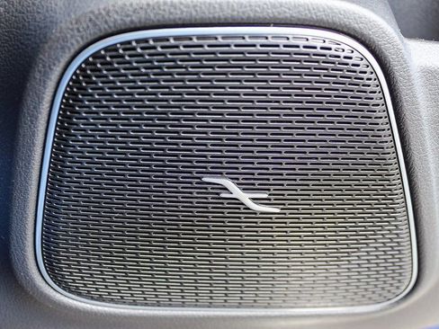 Used 2024 Mercedes-Benz GLA 250 4MATIC image 38