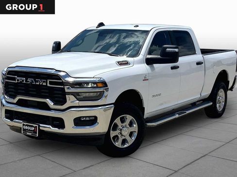 Used 2025 RAM 2500 Big Horn AWD/4WD image 1