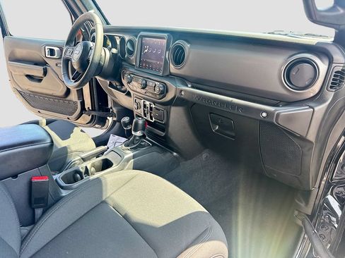 Used 2023 Jeep Wrangler Unlimited w/ 8.4" Radio Group AWD/4WD image 33