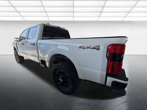 Used 2024 Ford F250 XL w/ STX Appearance Package AWD/4WD image 4