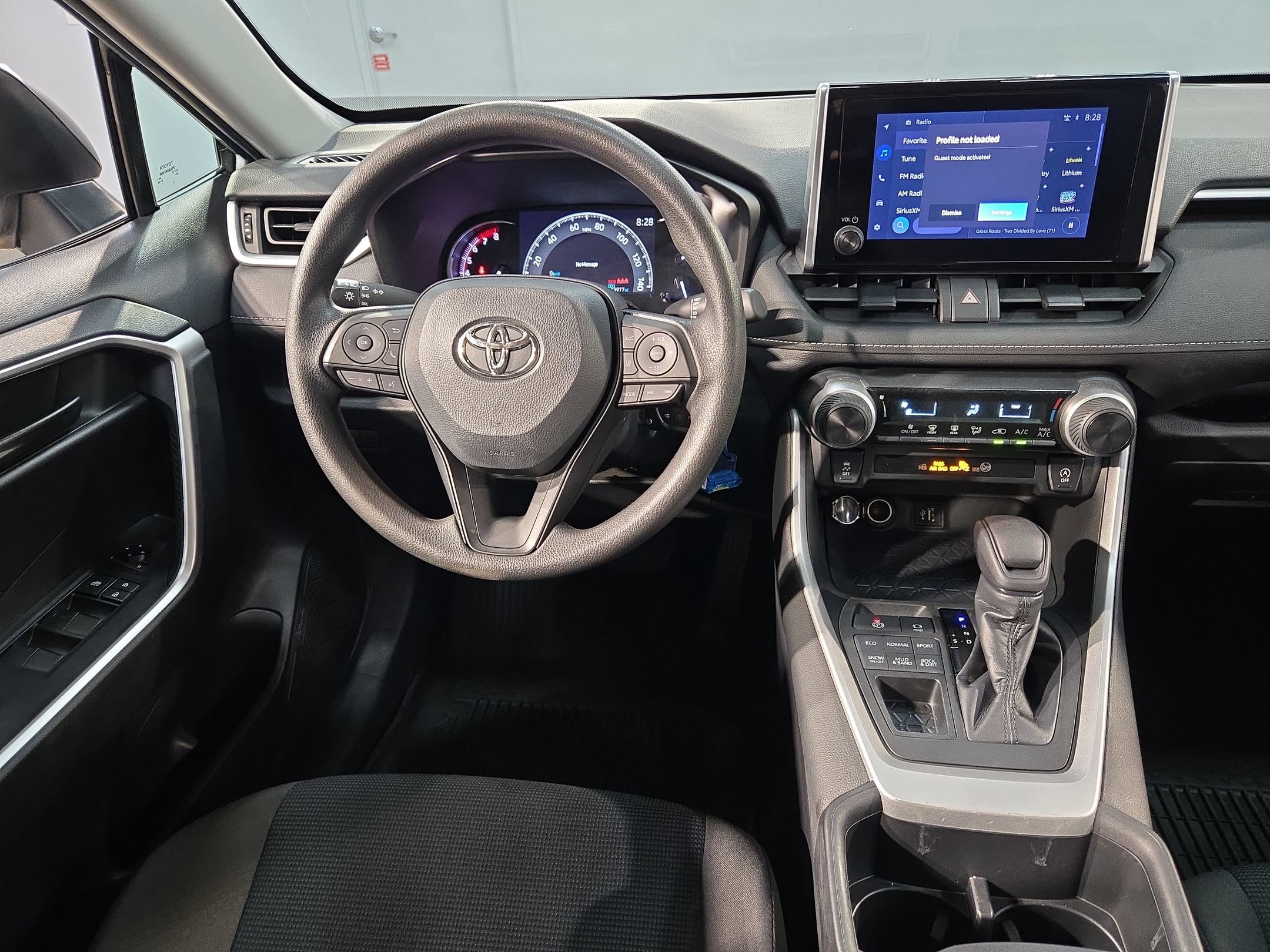 Used 2023 Toyota RAV4 LE AWD/4WD image 9
